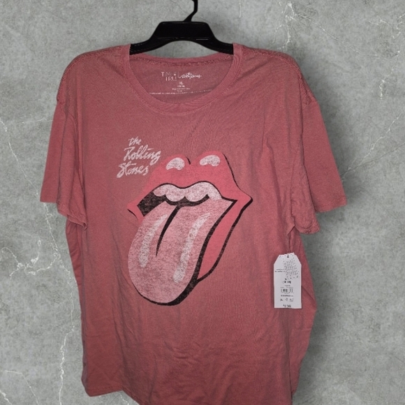 Time and Tru Pink Rolling Stones Tee - Picture 5 of 5